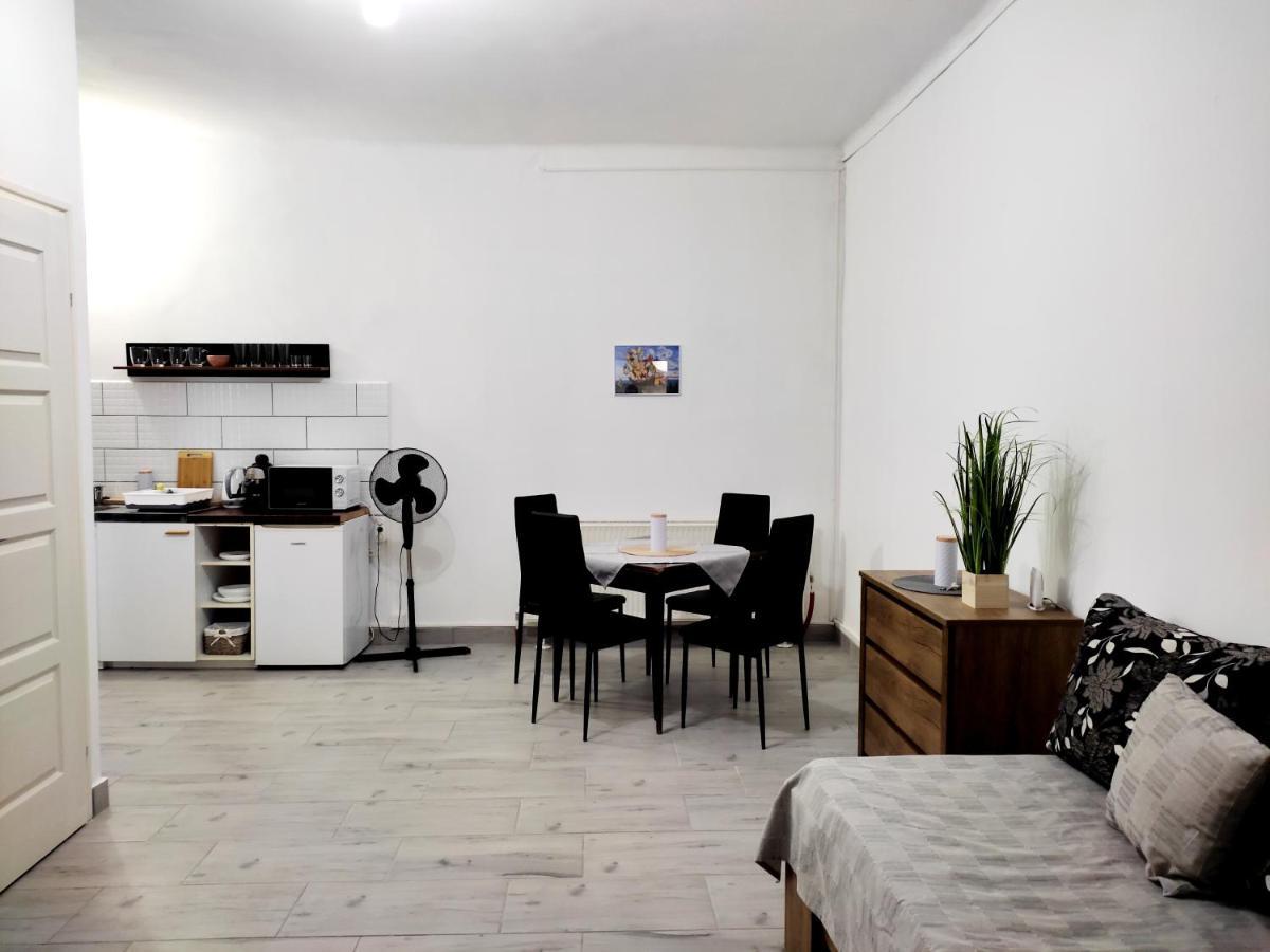 Dunapart Apartment Vac Bagian luar foto